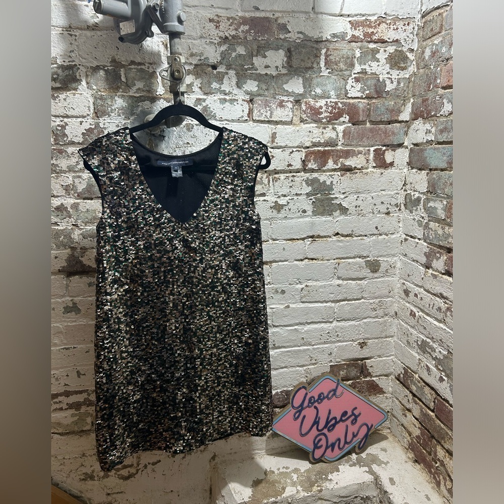 French Connection size 2 sequin sleeveless mod dress. - Picture 3 of 9